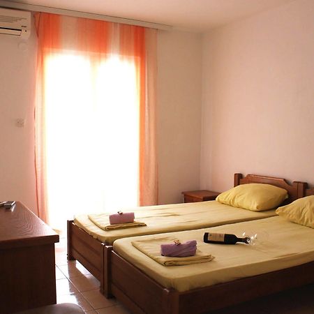 Guesthouse Sun Hostel Budva Bagian luar foto
