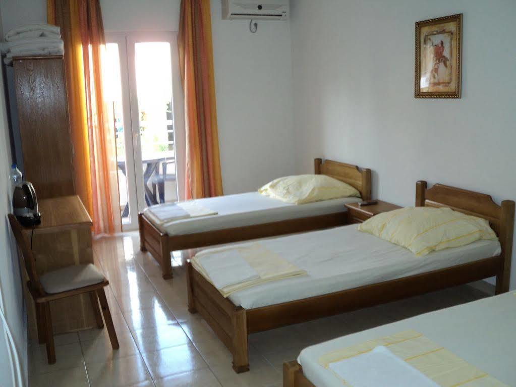 Guesthouse Sun Hostel Budva Bagian luar foto